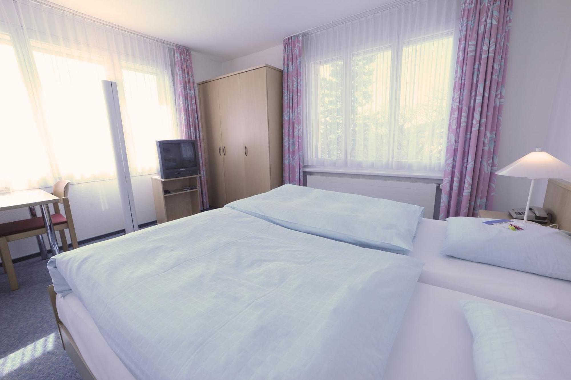 Hotel Laendli Oberageri Phòng bức ảnh